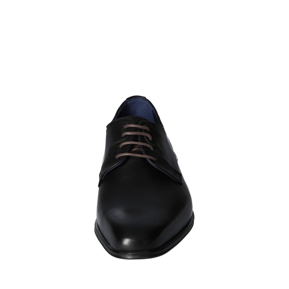 Veterschoenen, Zwart