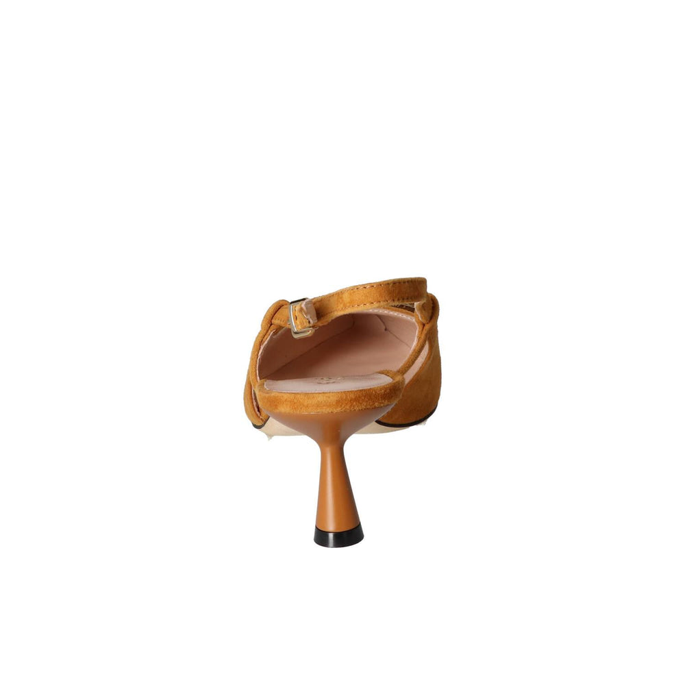 Slingback, Cognac