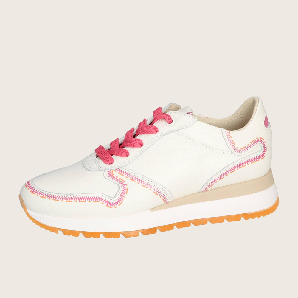 Sneakers, Roze