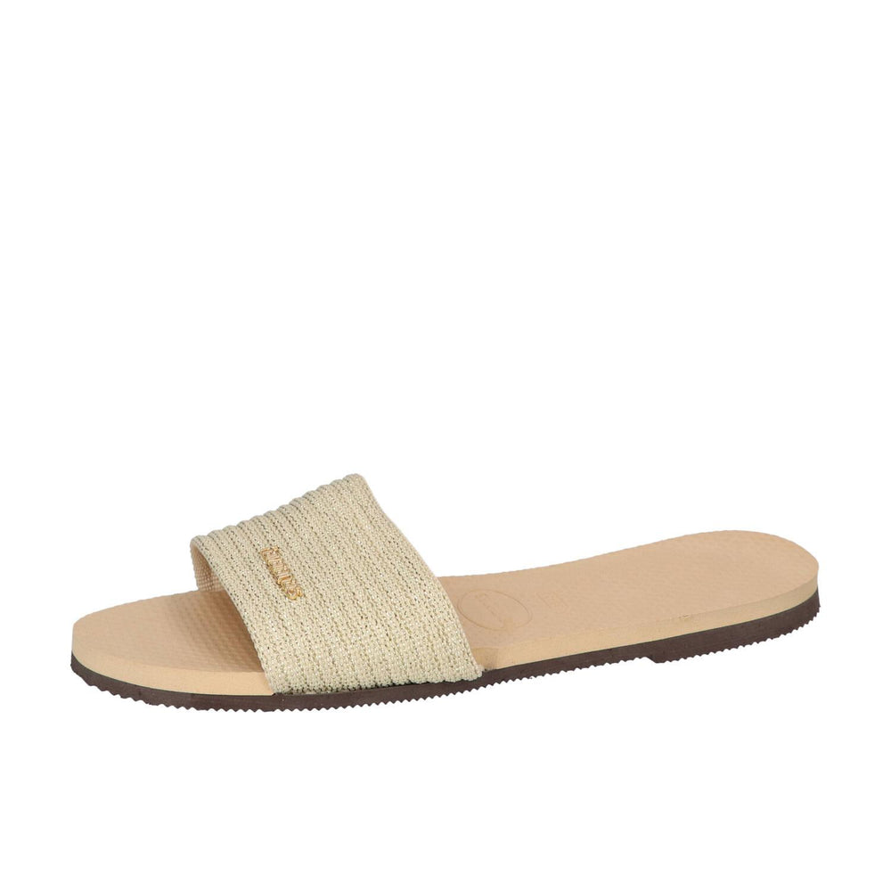 Chaussons, Or