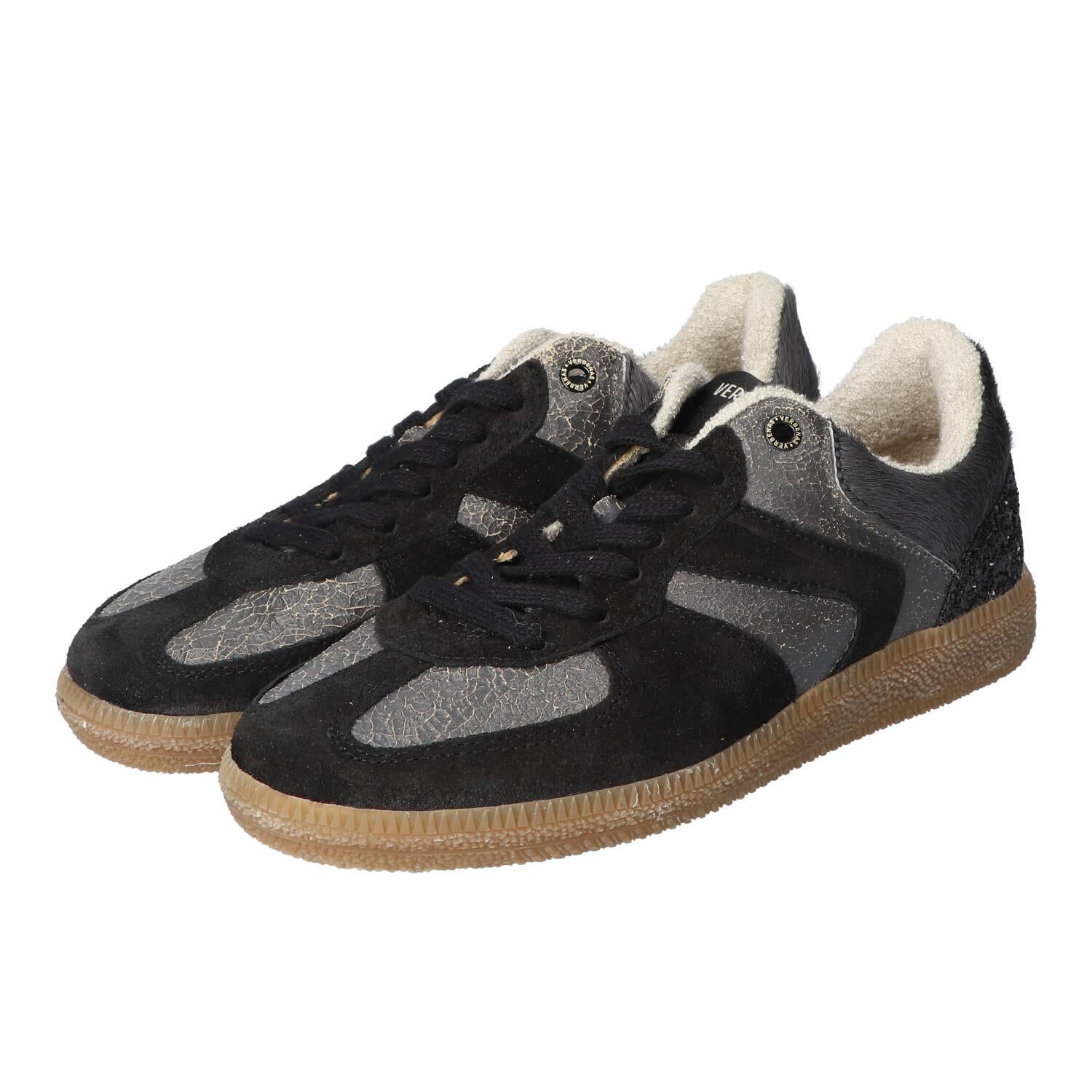 Baskets, noires