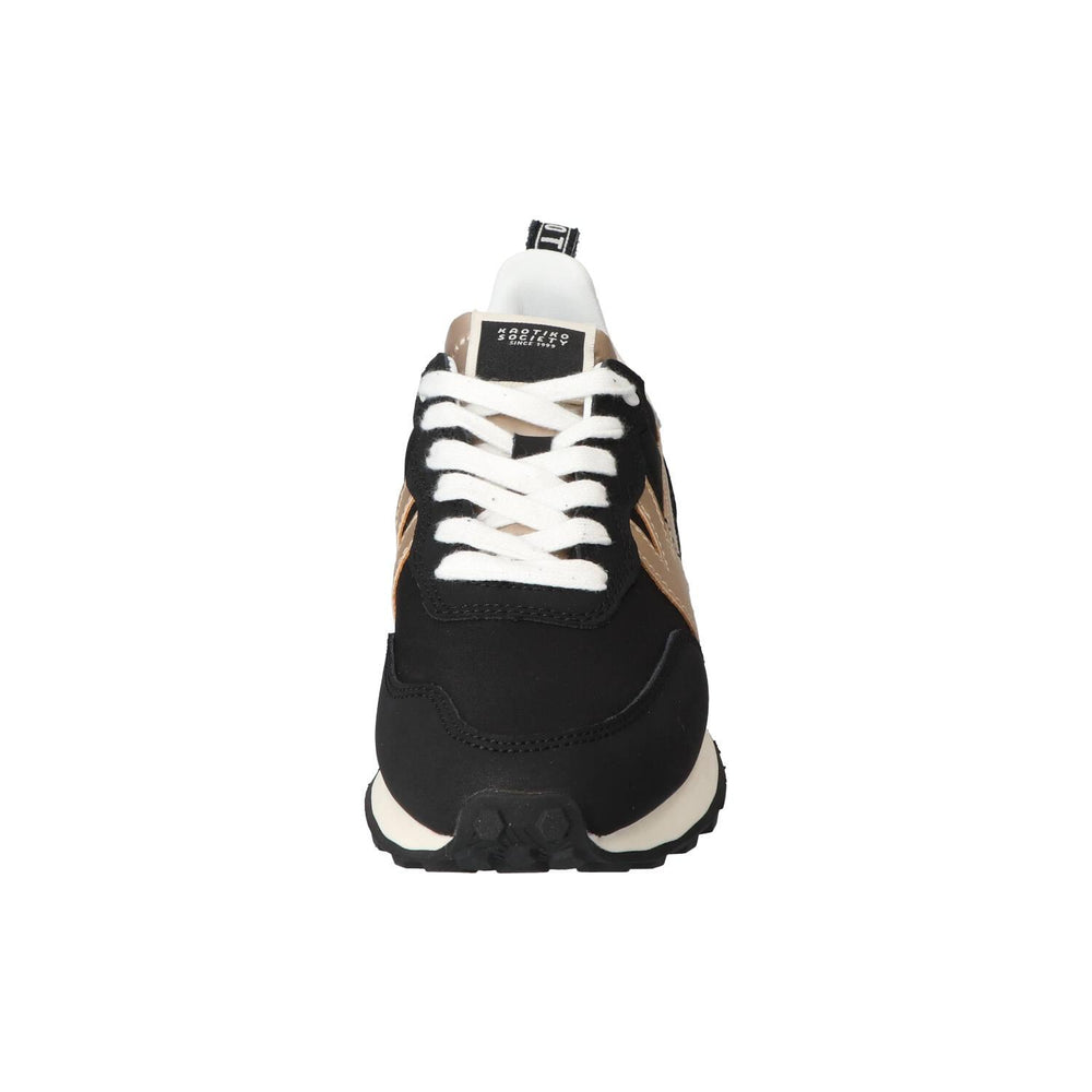 Baskets, noires