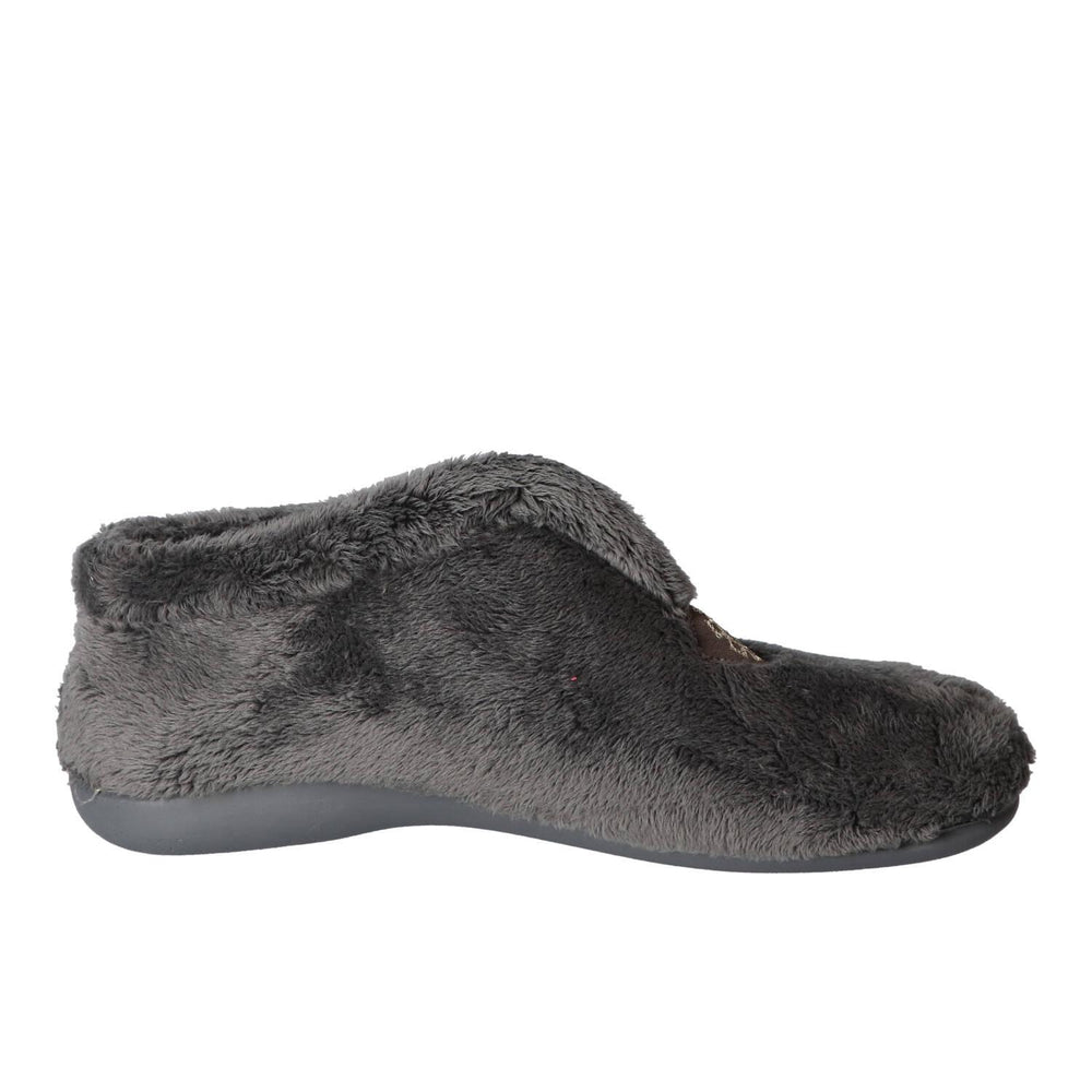 Chaussons, Gris