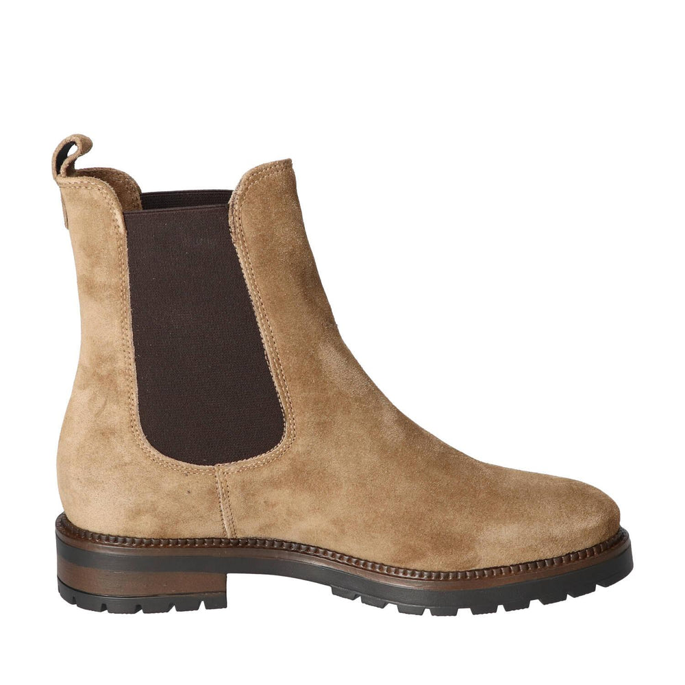 Booties, Cognac