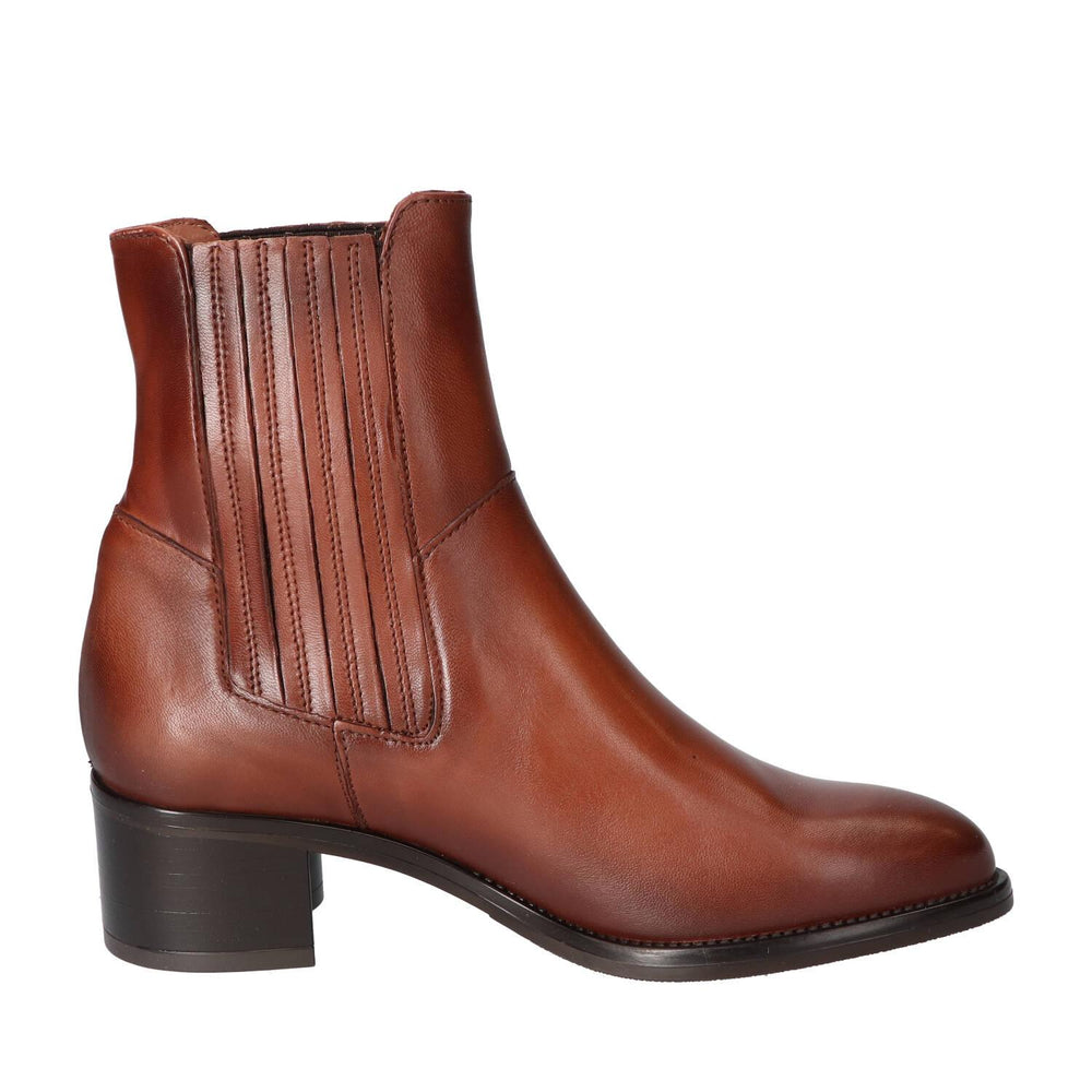 Booties, Cognac