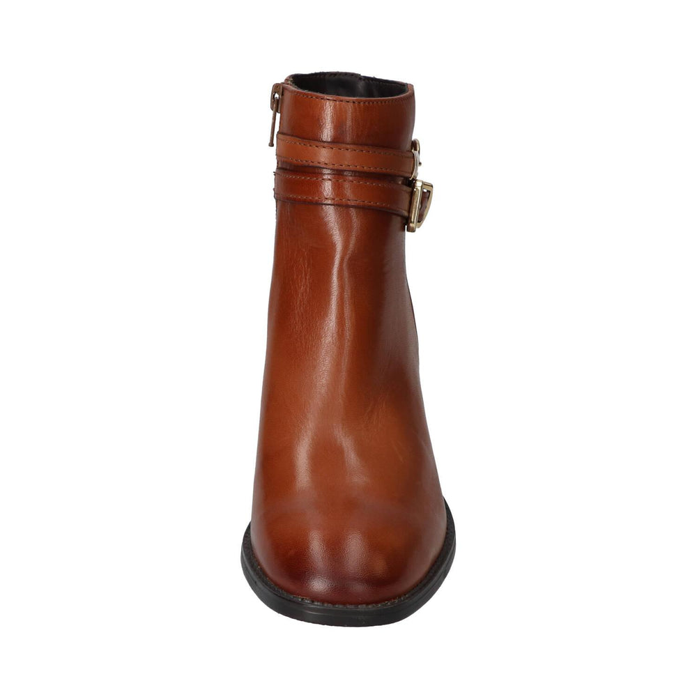 Booties, Cognac