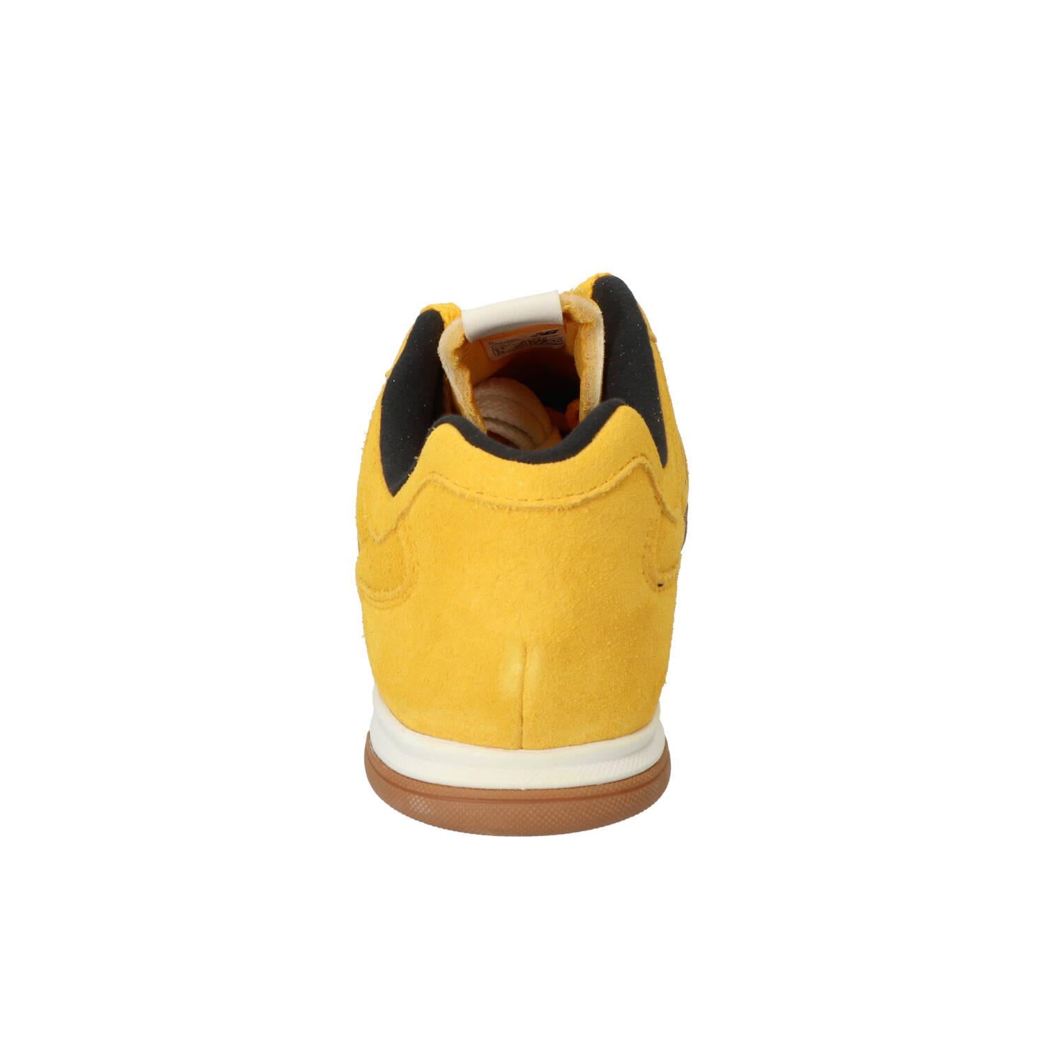 Baskets, jaune