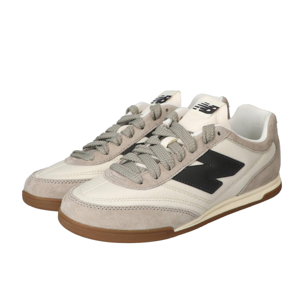 Baskets, taupe