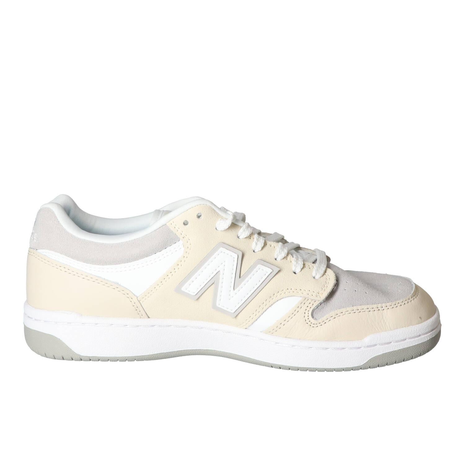 Baskets, beige clair
