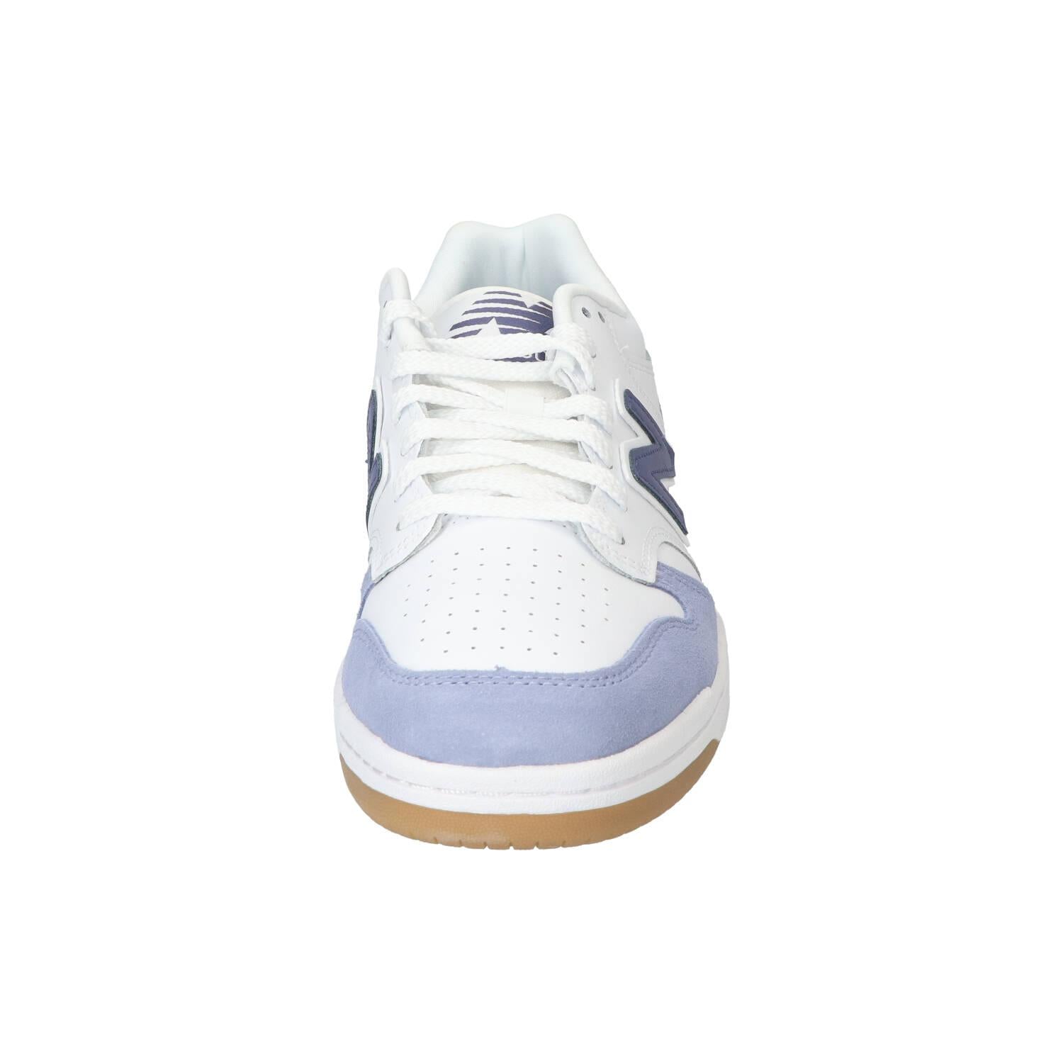 Baskets, bleu clair