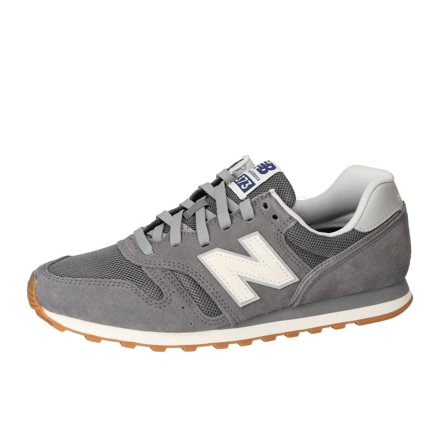 Baskets, gris