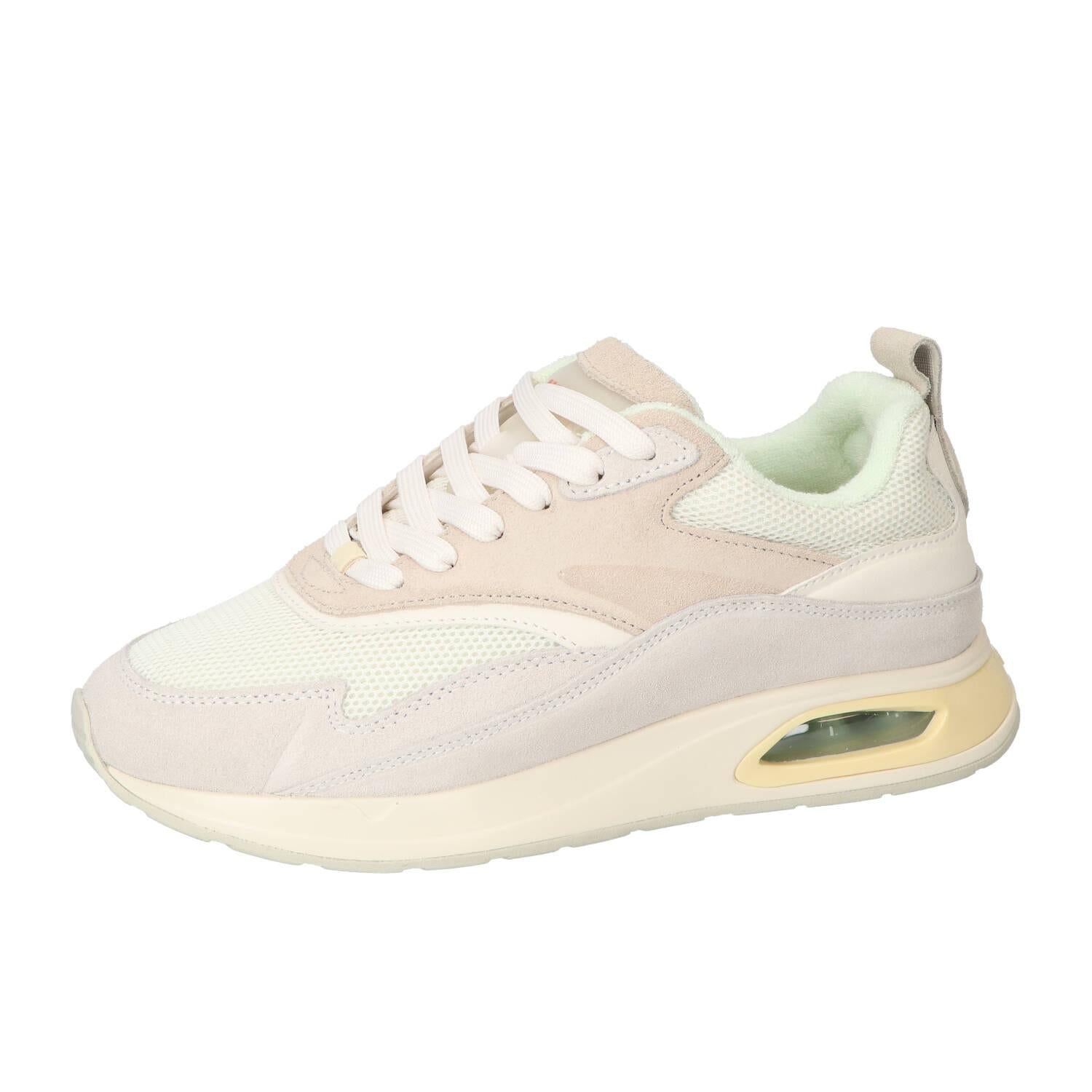 Baskets, beige clair