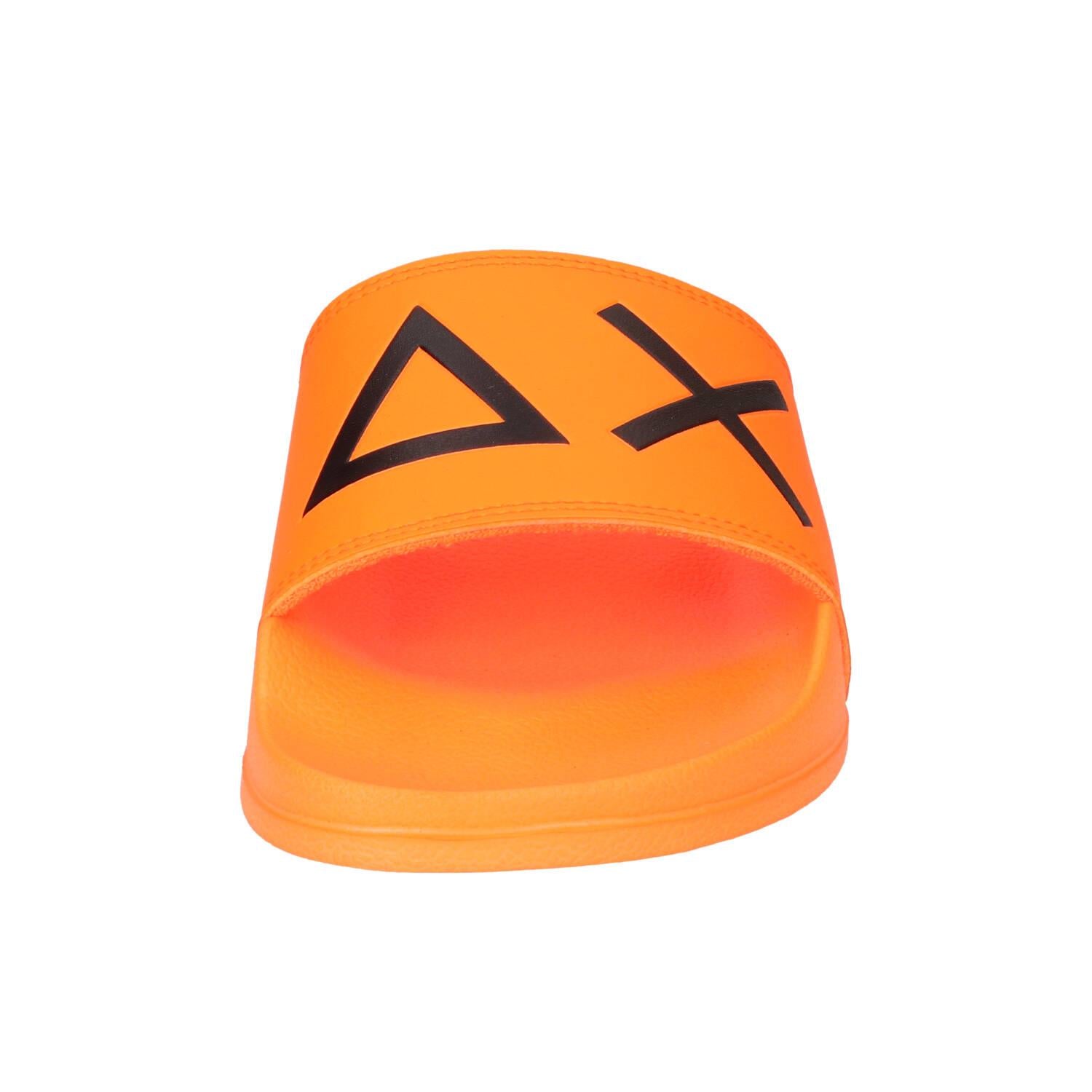 Slippers, Oranje