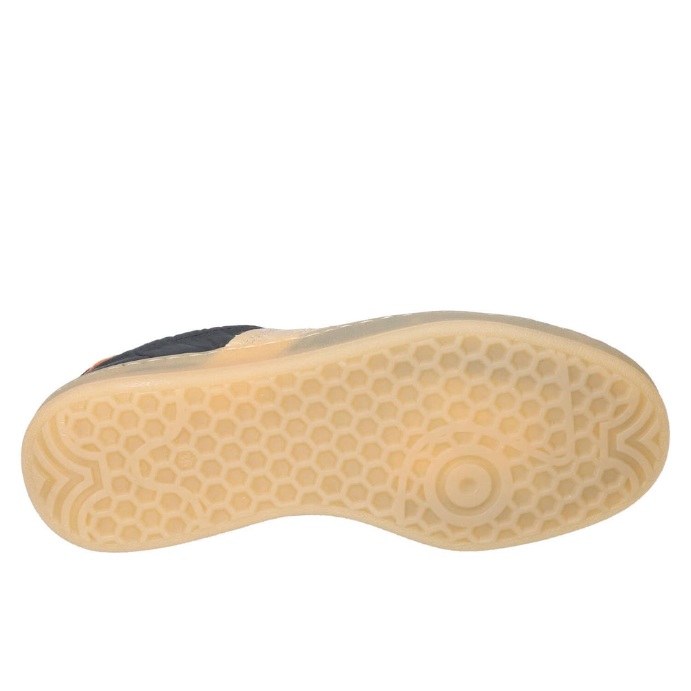Sneakers, Zwart