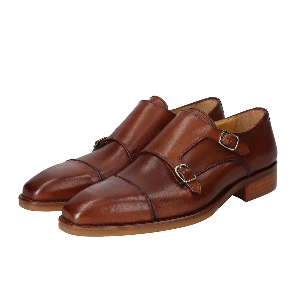Chaussures à boucles, Cognac