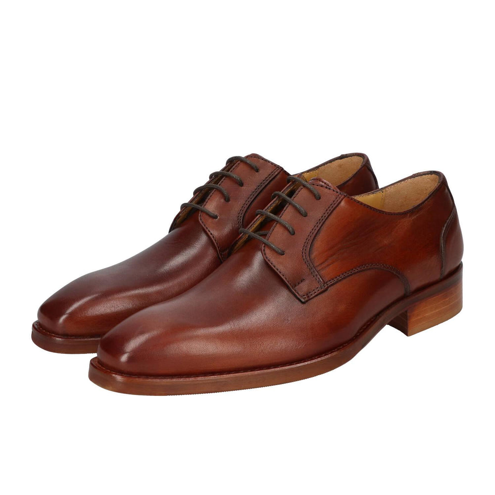 Chaussures à lacets, Cognac