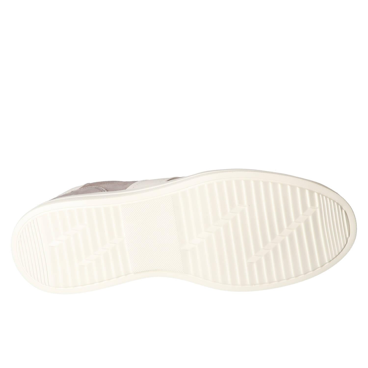 Veterschoenen, Grijs