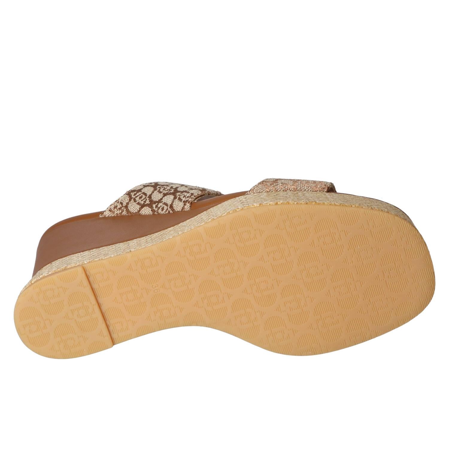 Slippers, Cognac
