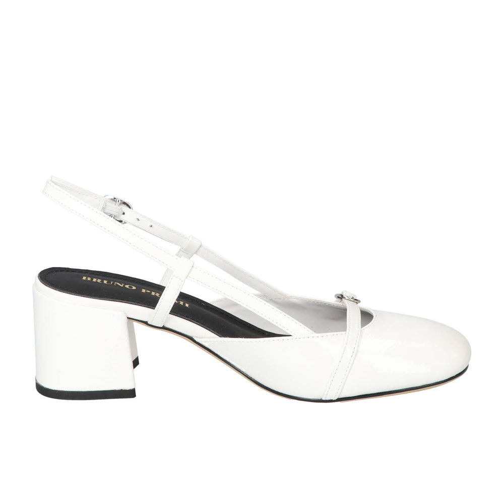 Slingback, Wit