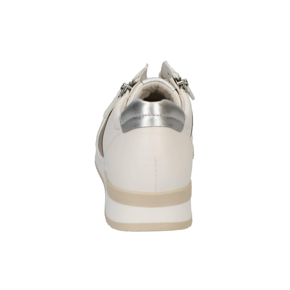 Baskets, blanc cassé