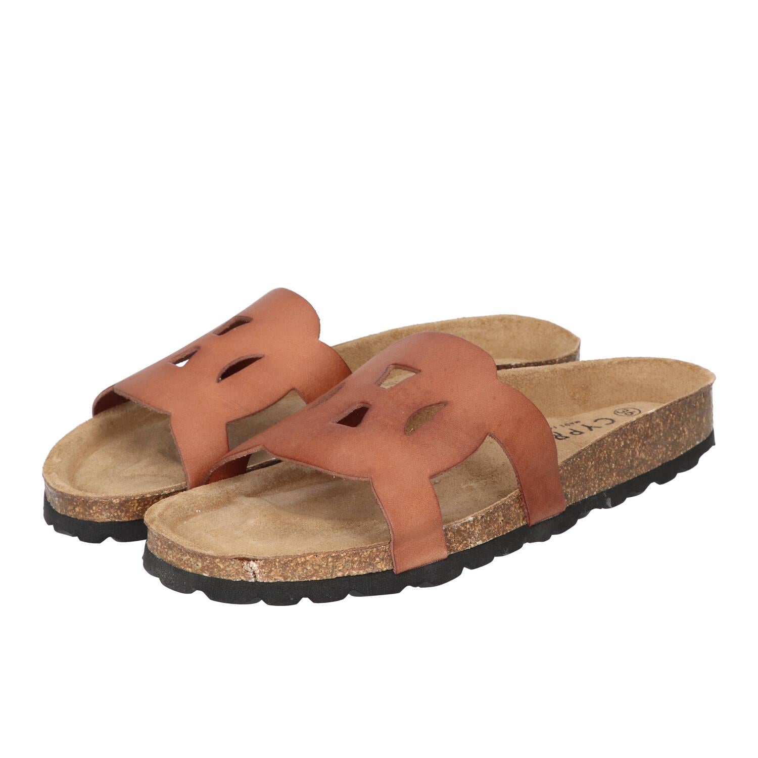 Slippers, Cognac
