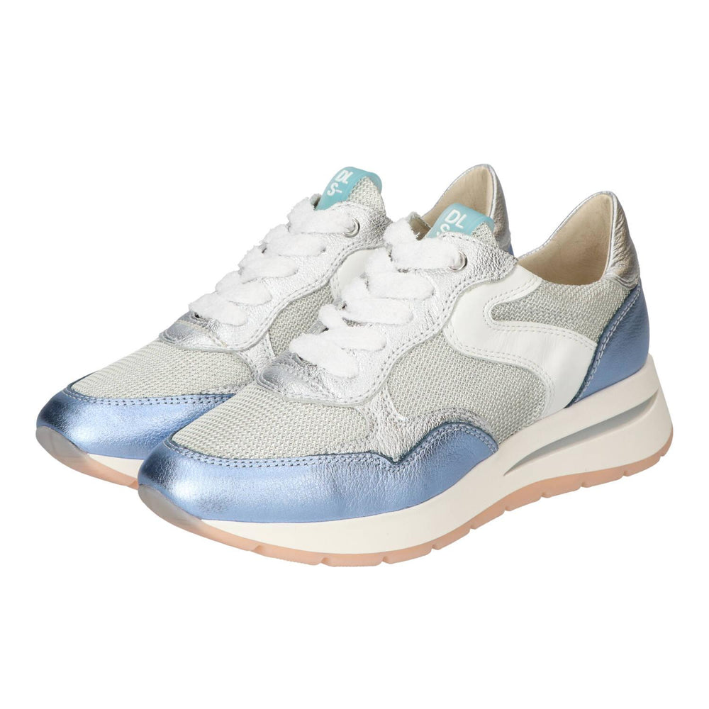 Sneakers, Lichtblauw
