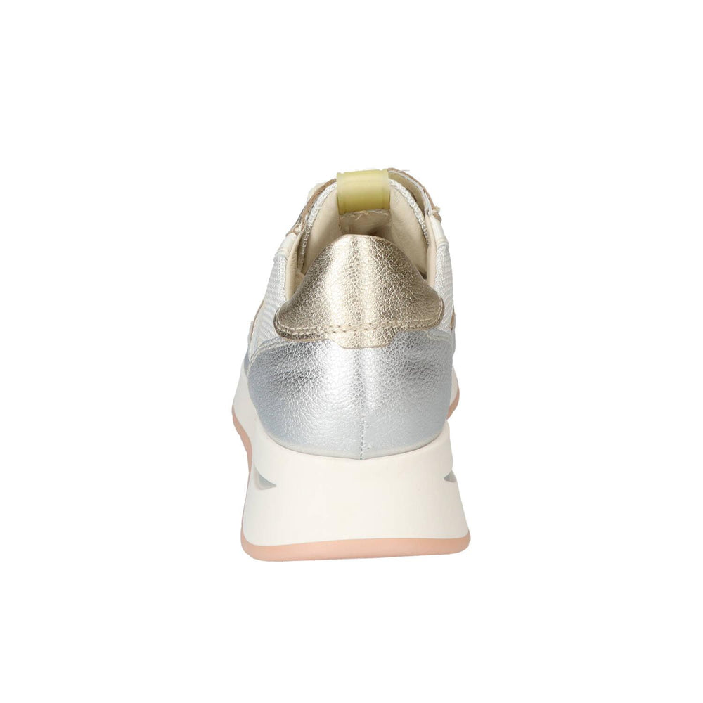Baskets, argent