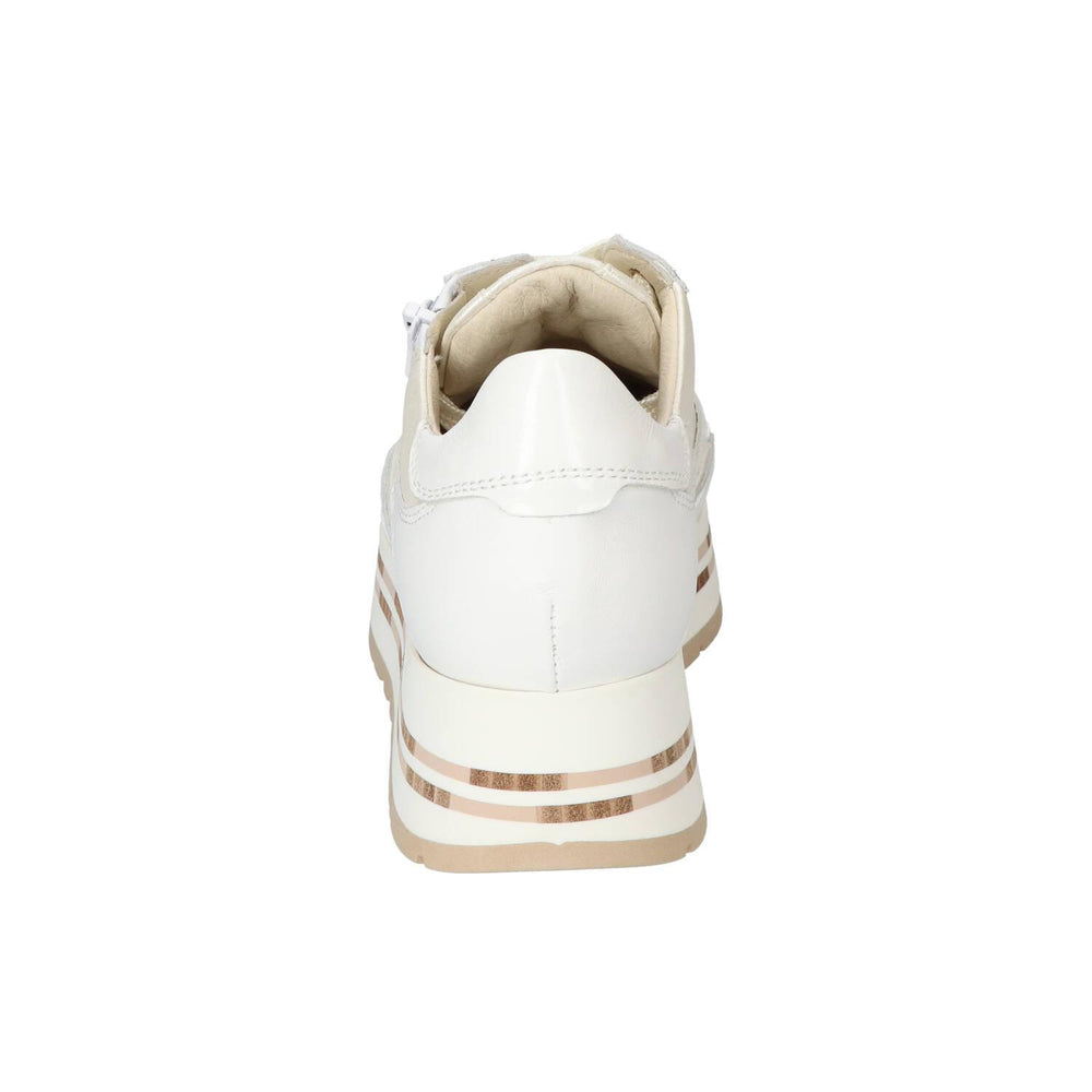 Sneakers, Wit