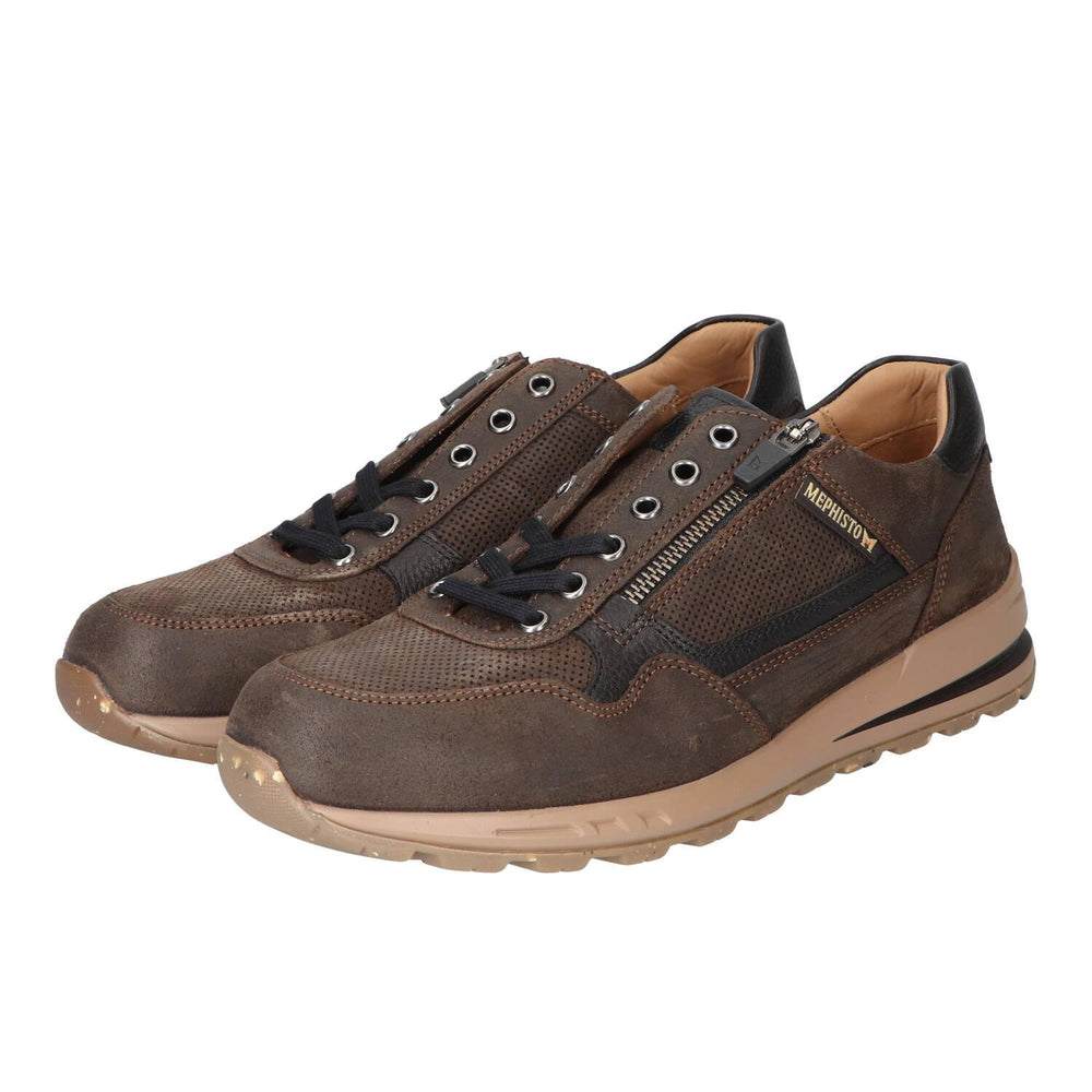 Baskets, marron foncé