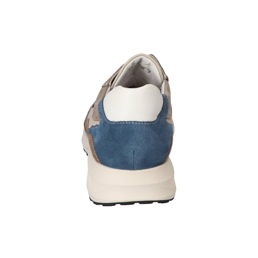 Baskets, taupe