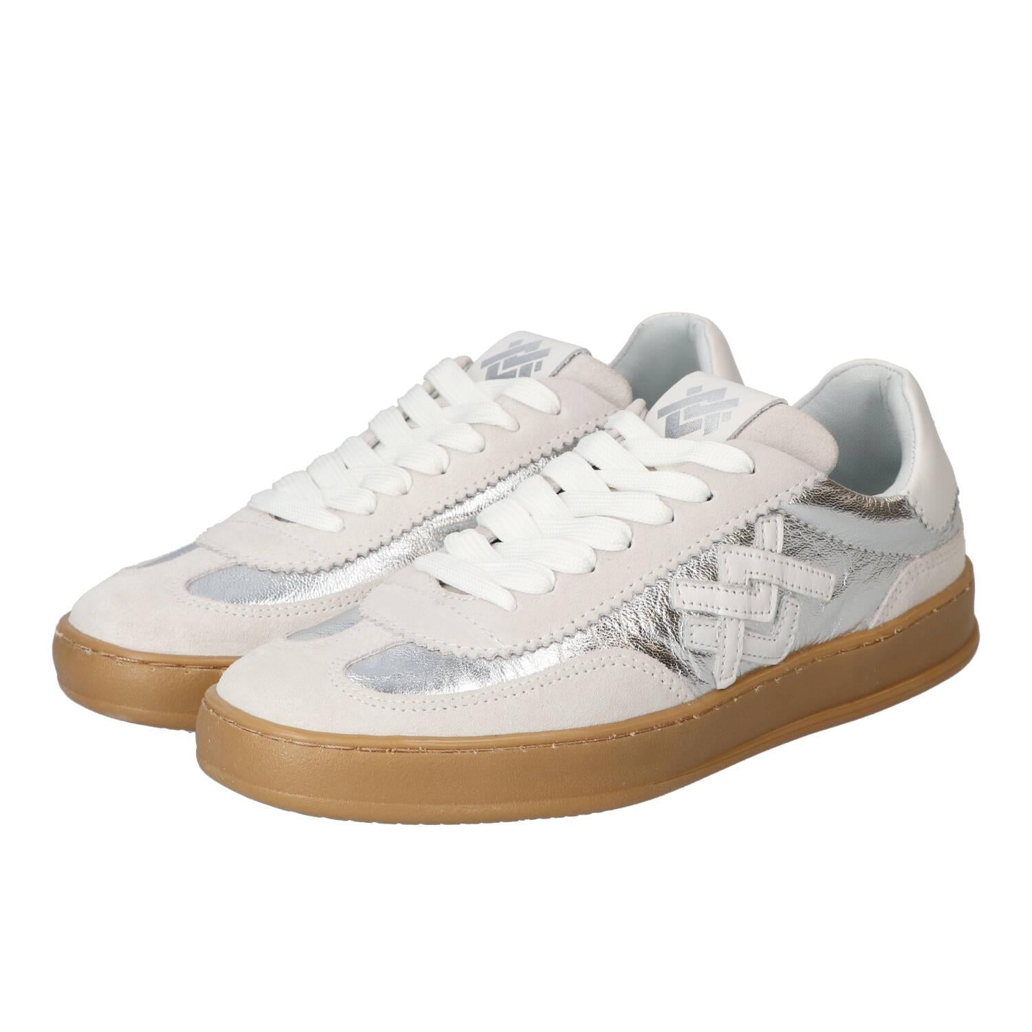 Baskets, argent