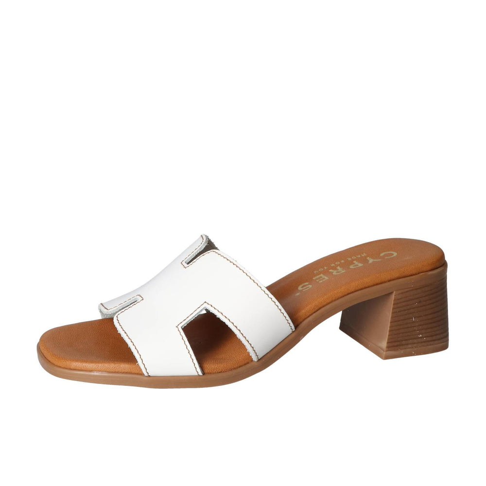 Mules, Blanc