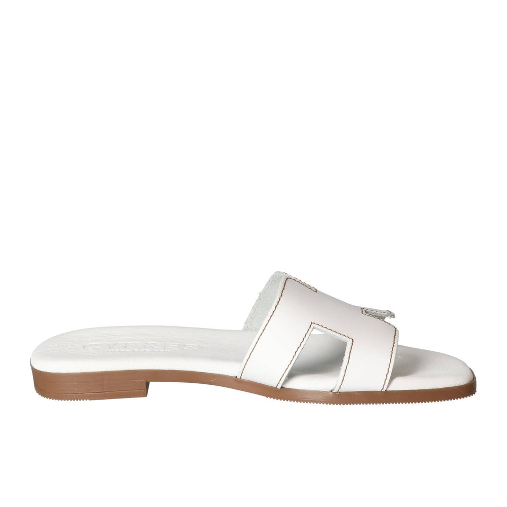 Sandalen, Wit