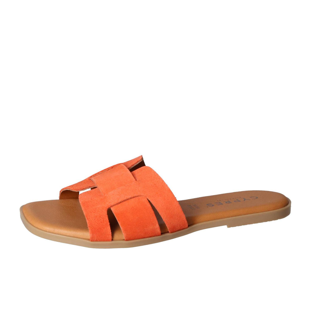 Mules, Orange