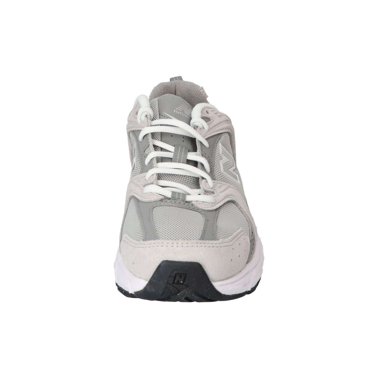 Baskets, gris