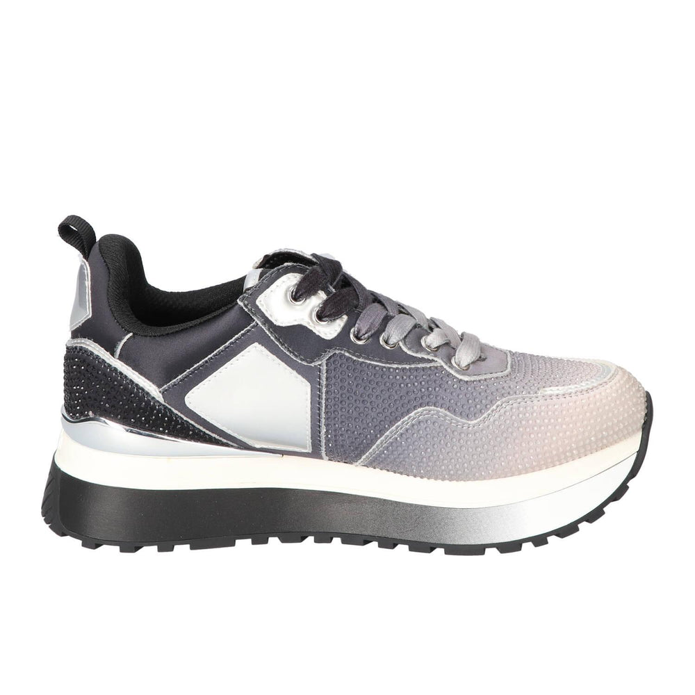 Sneakers, Zwart