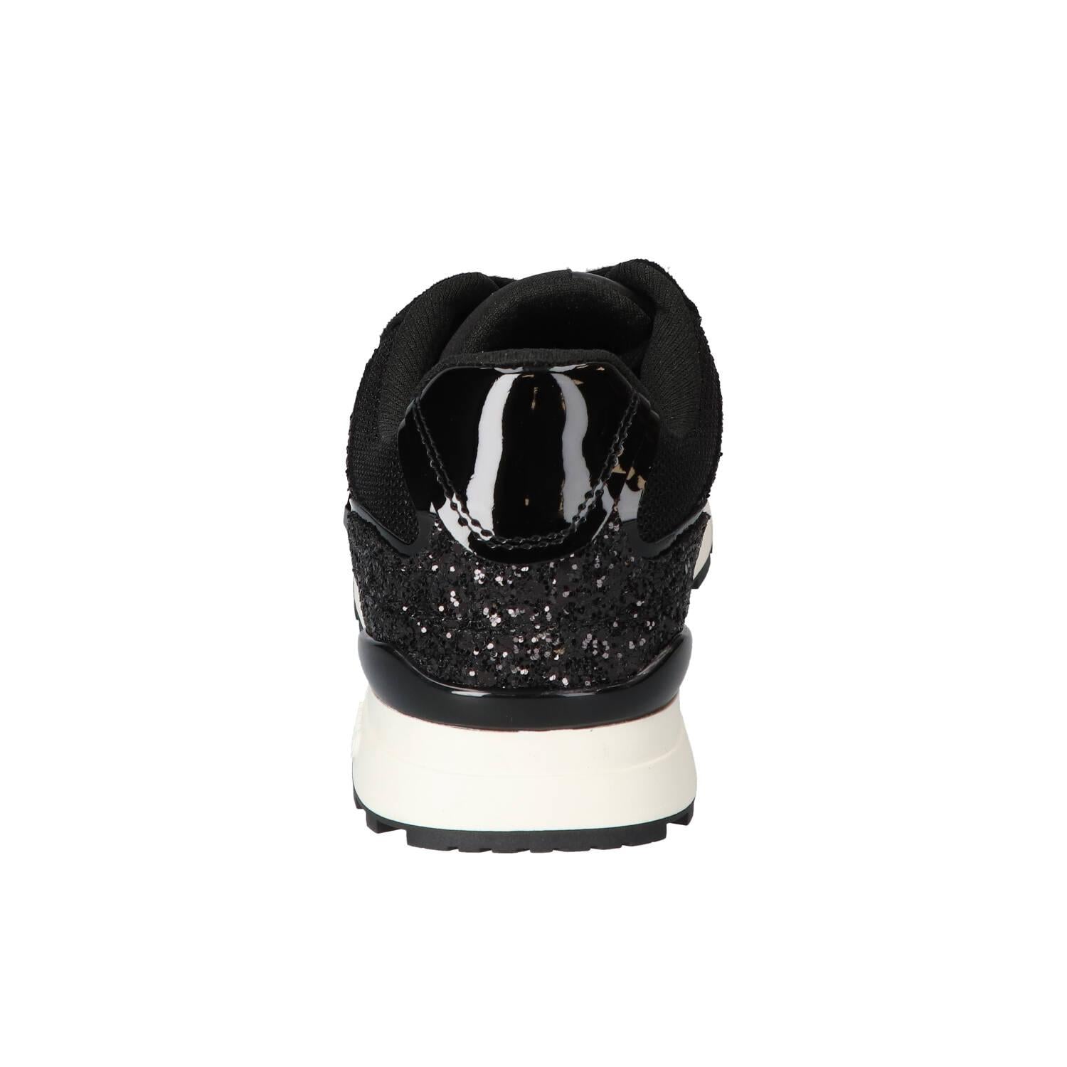Sneakers, Zwart