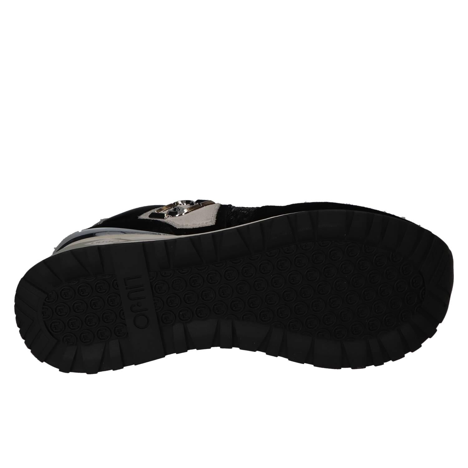 Sneakers, Zwart