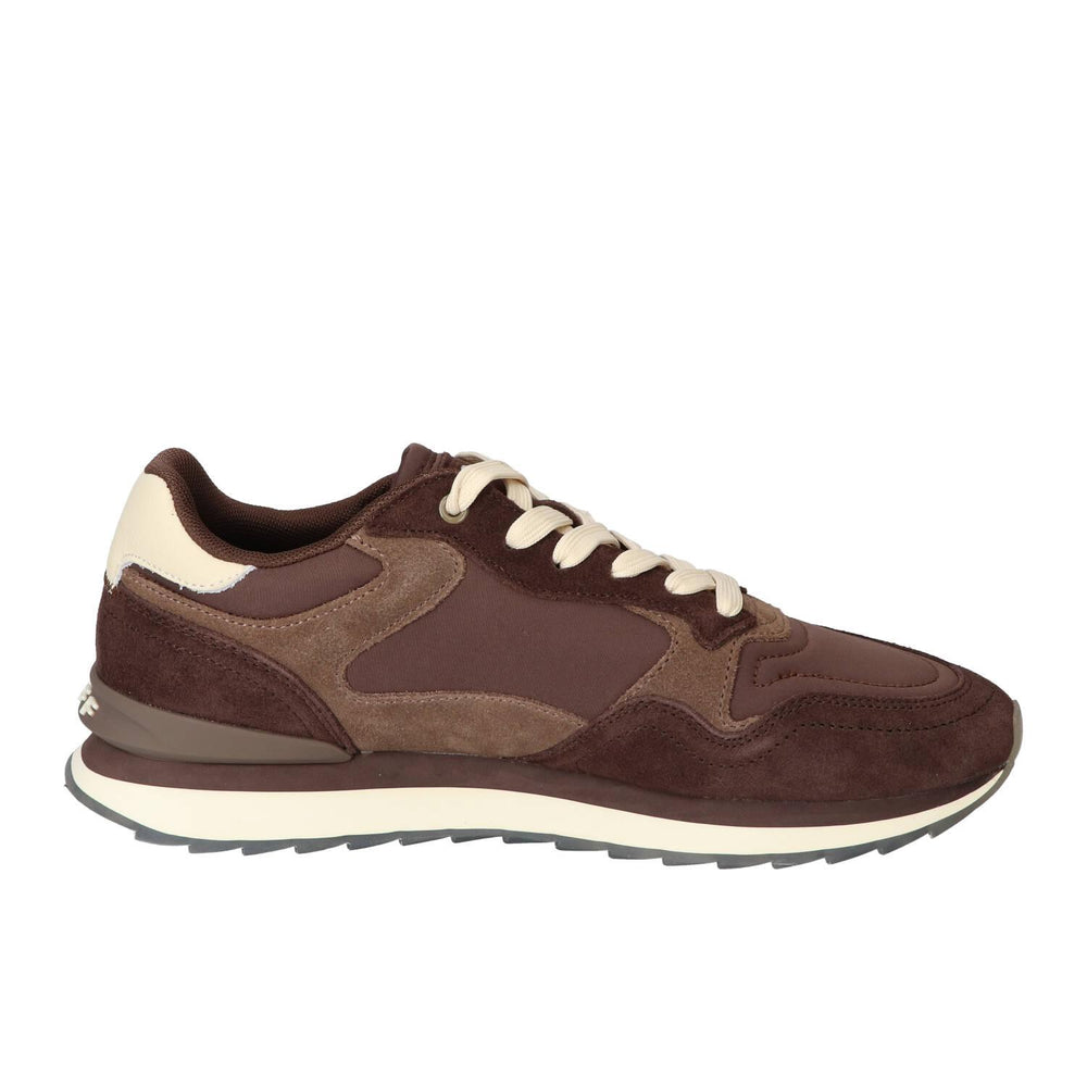 Baskets, marron foncé