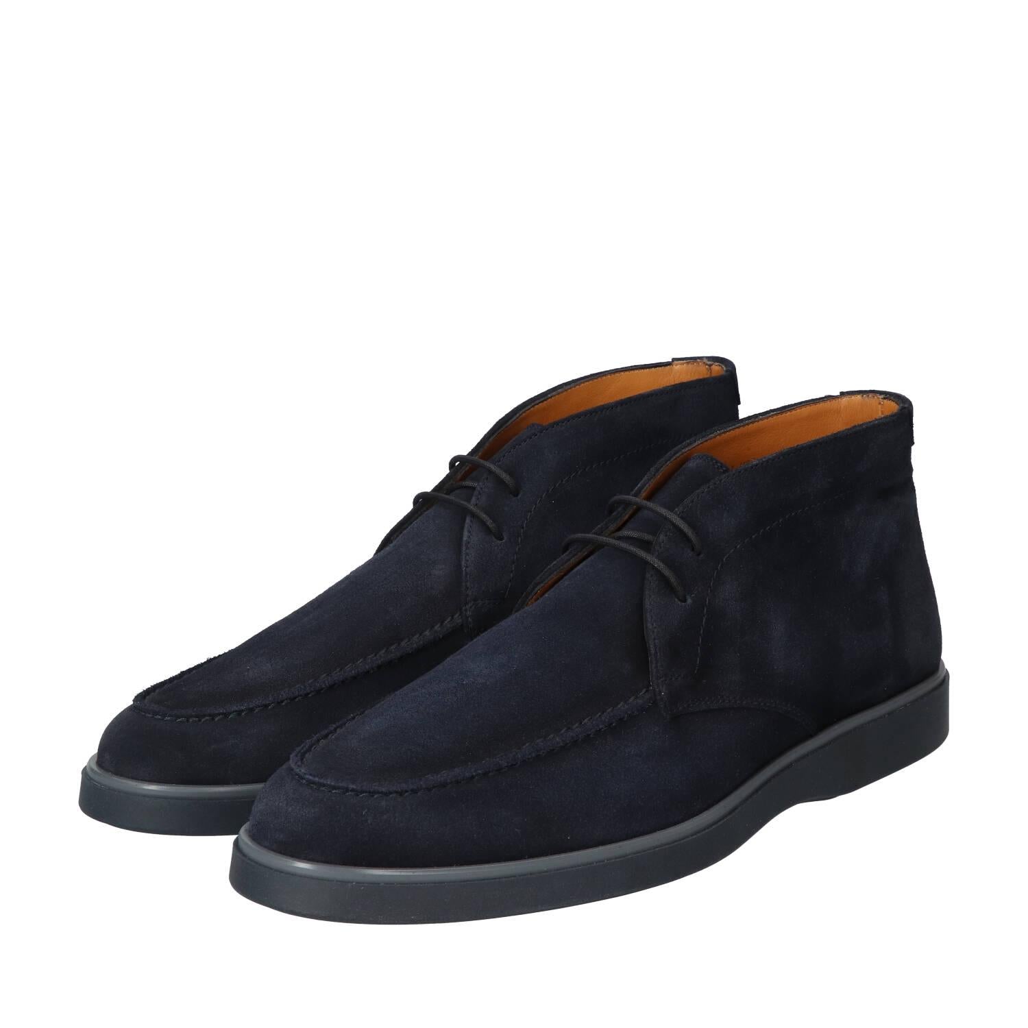 Boots, Blauw