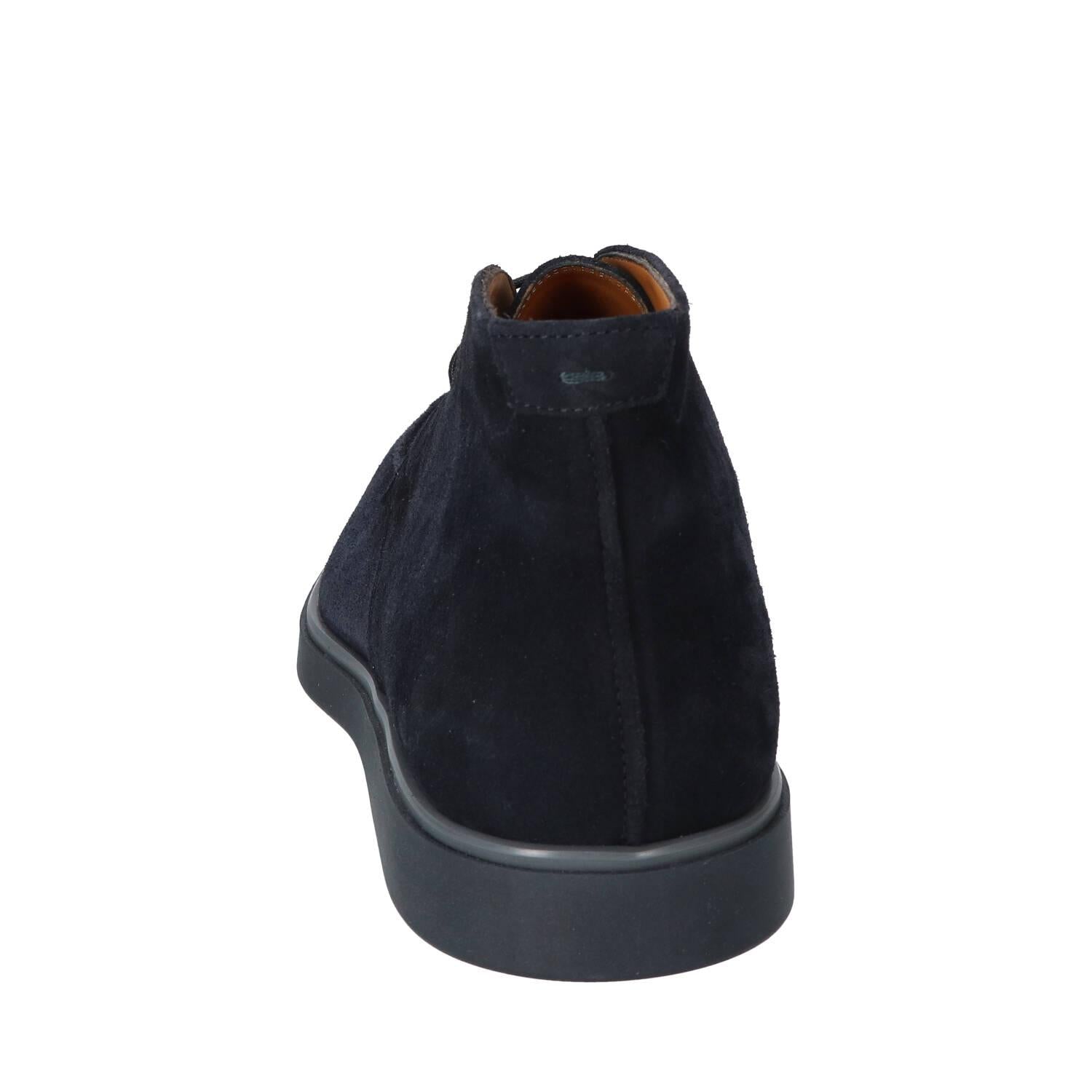 Boots, Blauw