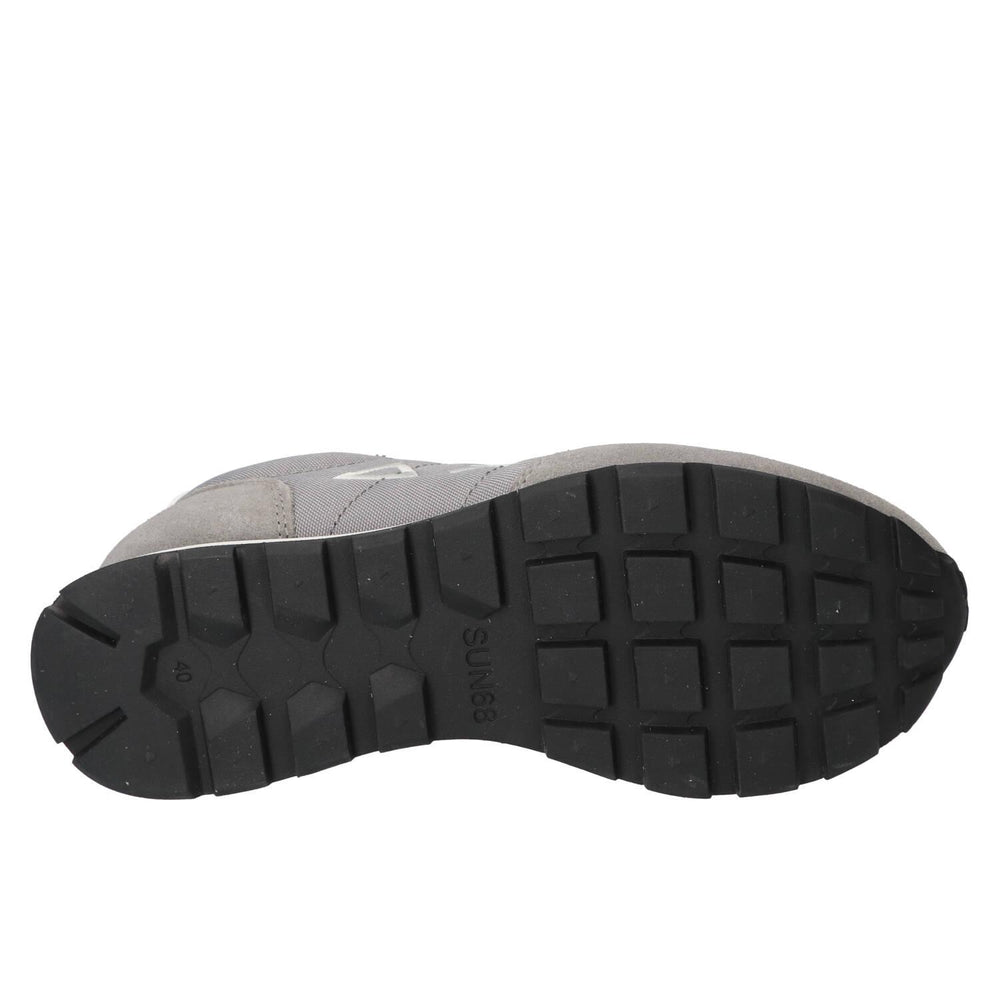 Baskets, gris clair