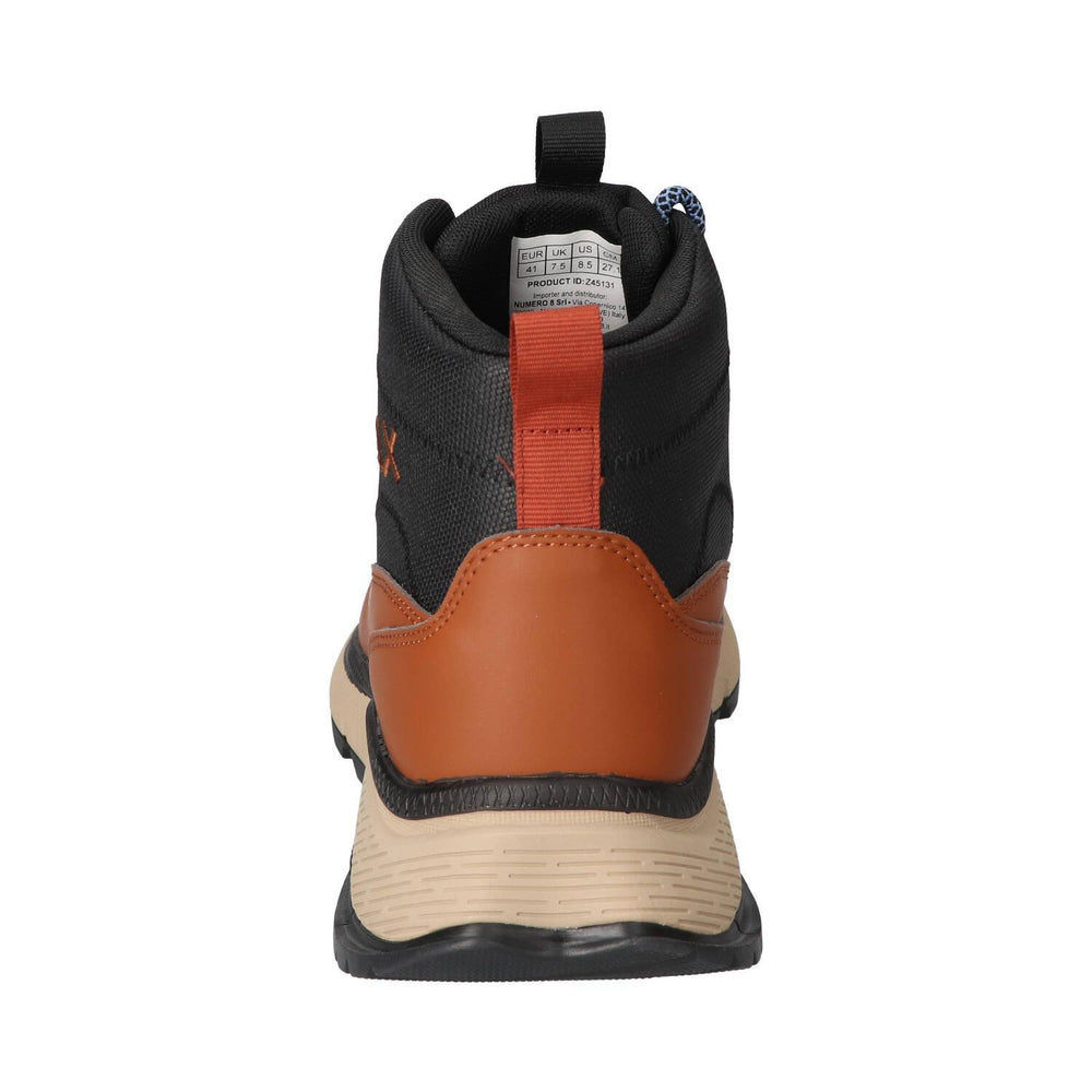 Boots, Zwart
