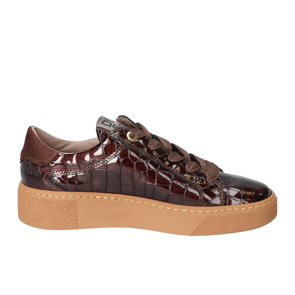 Baskets, marron foncé