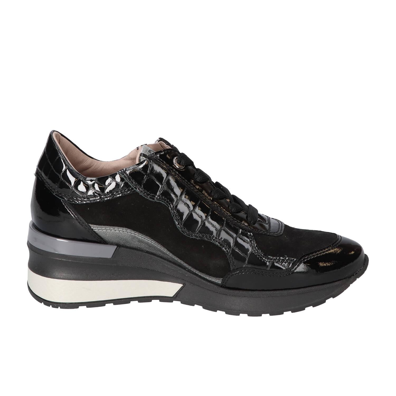 Sneakers, Zwart