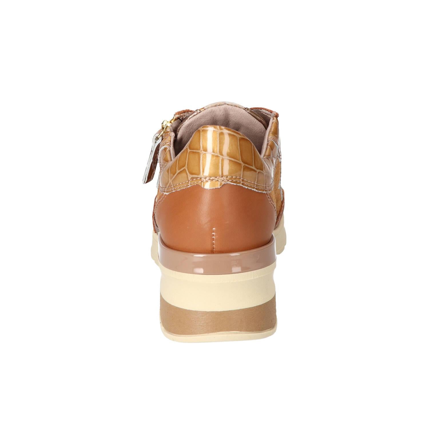 Sneakers, Cognac