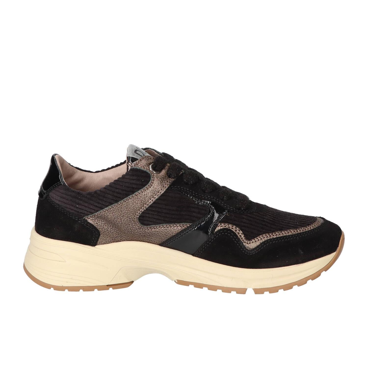 Sneakers, Zwart