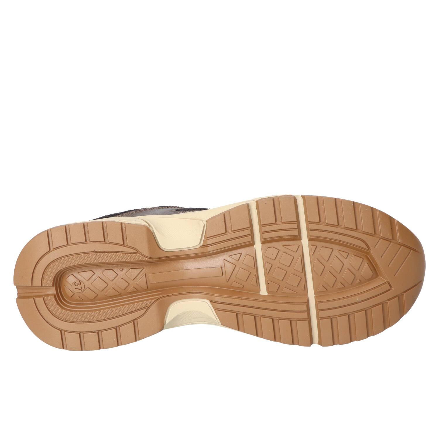 Sneakers, Zwart
