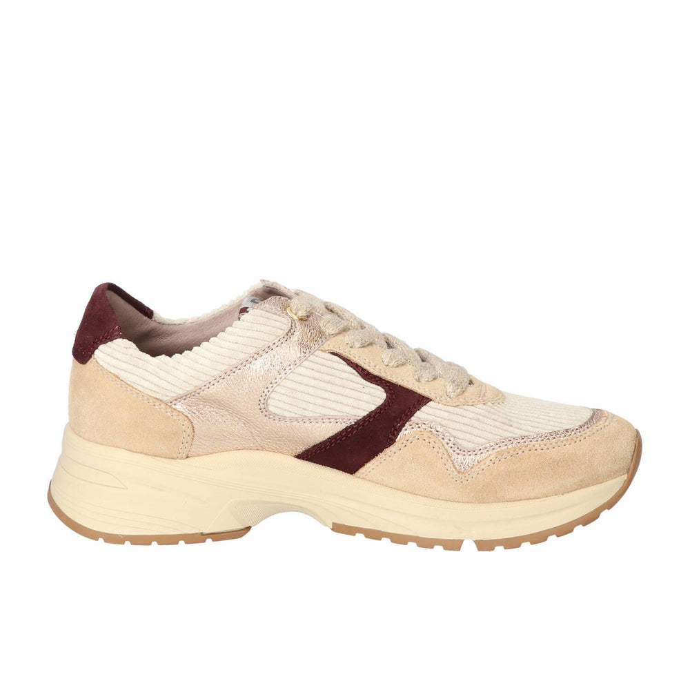 Baskets, beige clair