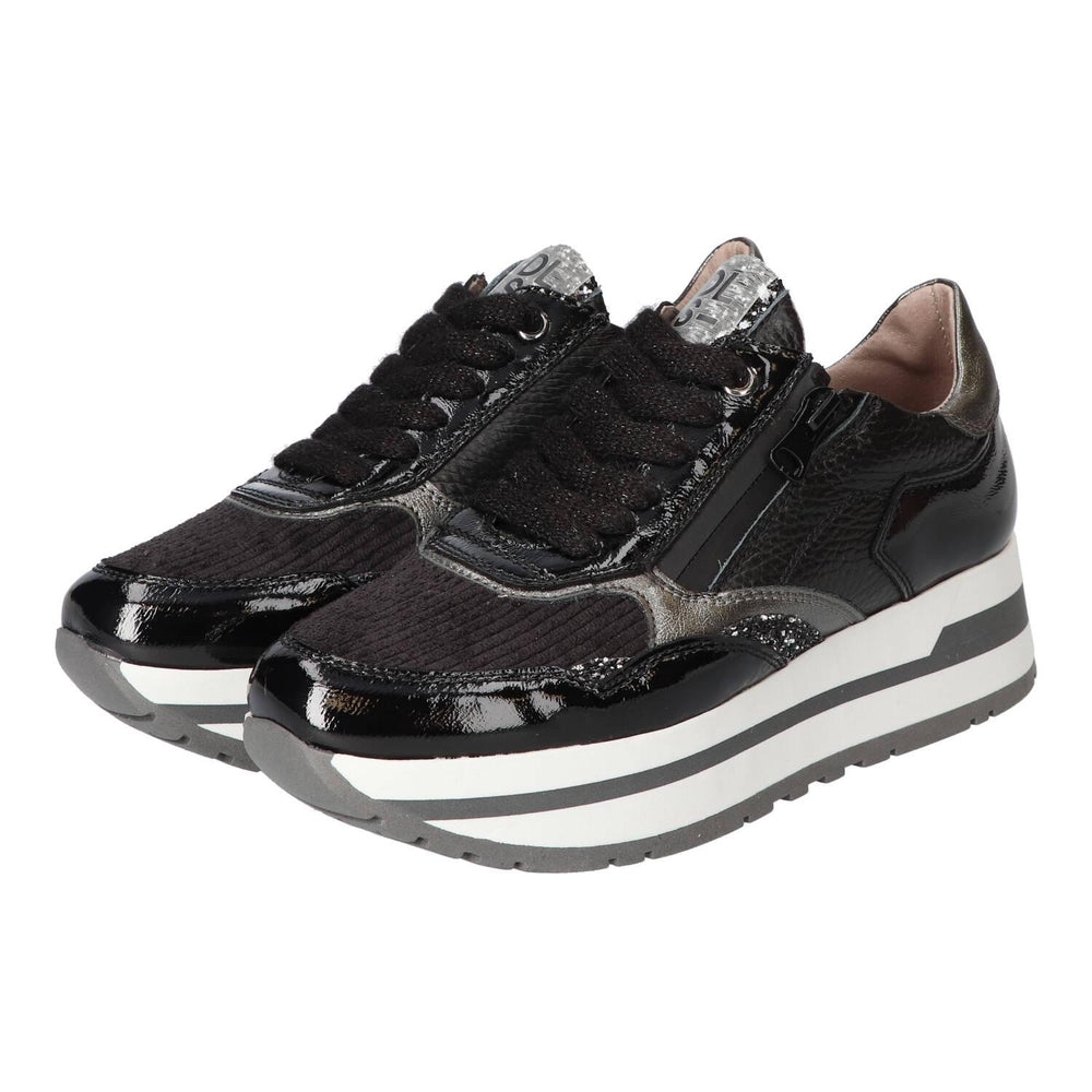 Baskets, noires